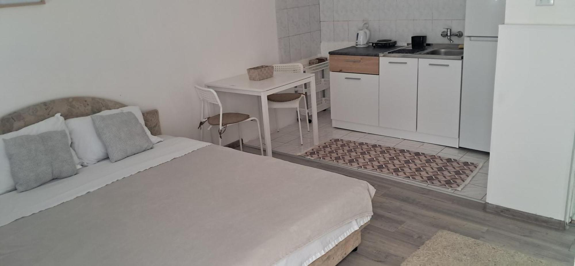 Ferienwohnung Nany 2 Novi Sad Exterior foto